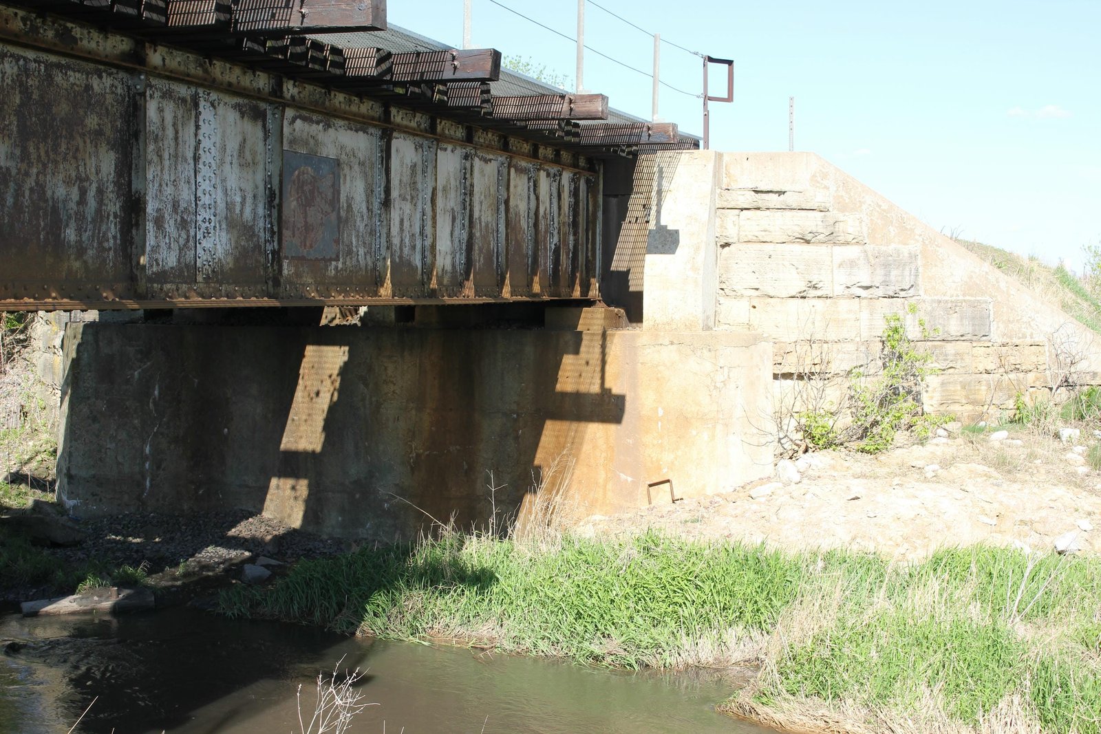 East abutment